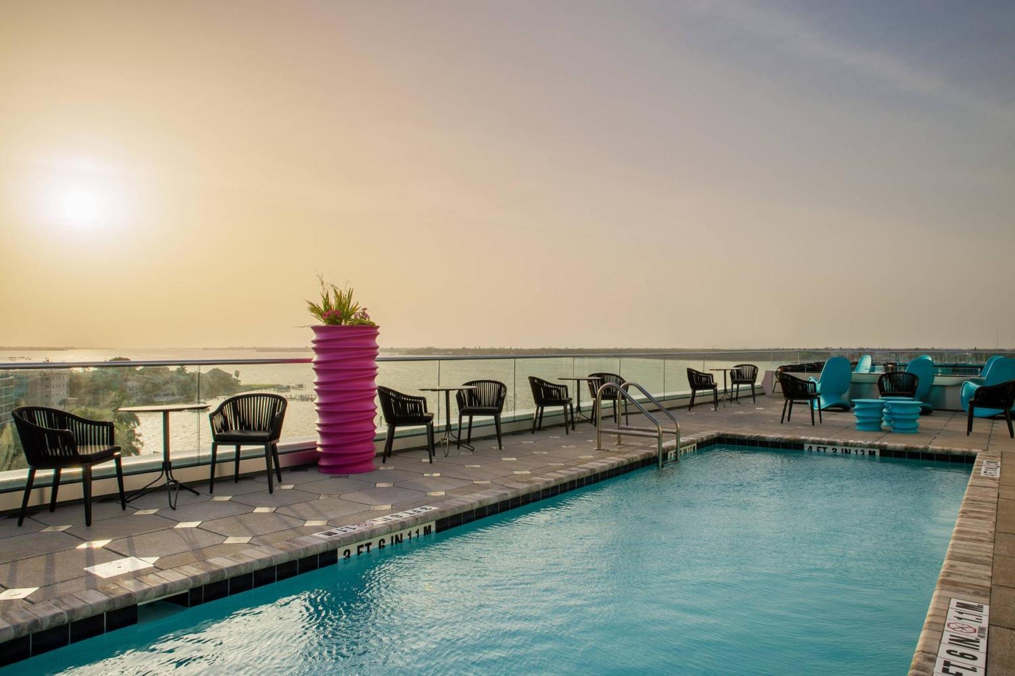Springhill Suites By Marriott Bradenton Downtown/Riverfront Exterior photo